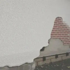 Ile schnie tynk silikonowy? Ekspert radzi, jak uniknąć błędów